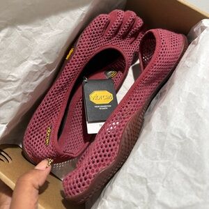 Vibram Women's FiveFingers Maroon Athletic Shoes